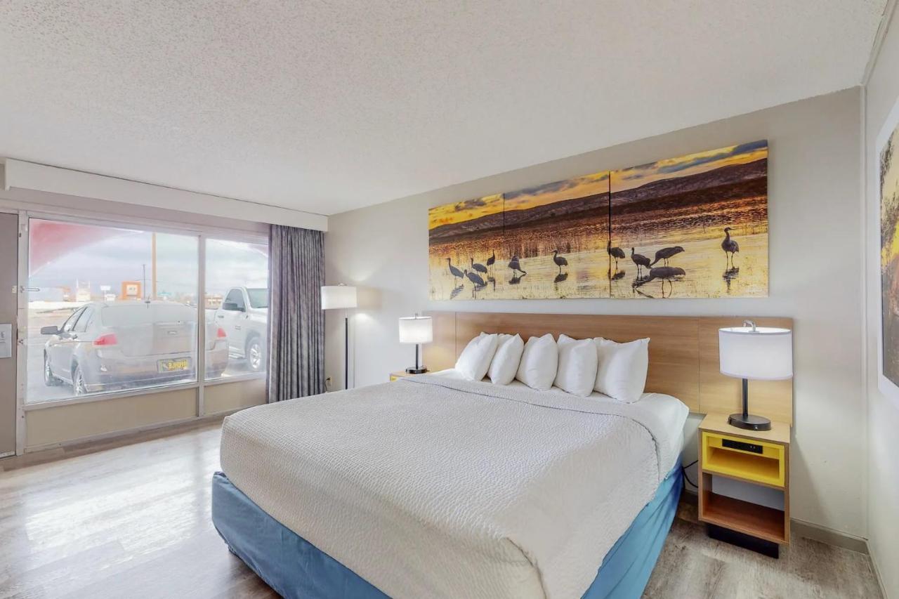 Days Inn By Wyndham Socorro Εξωτερικό φωτογραφία