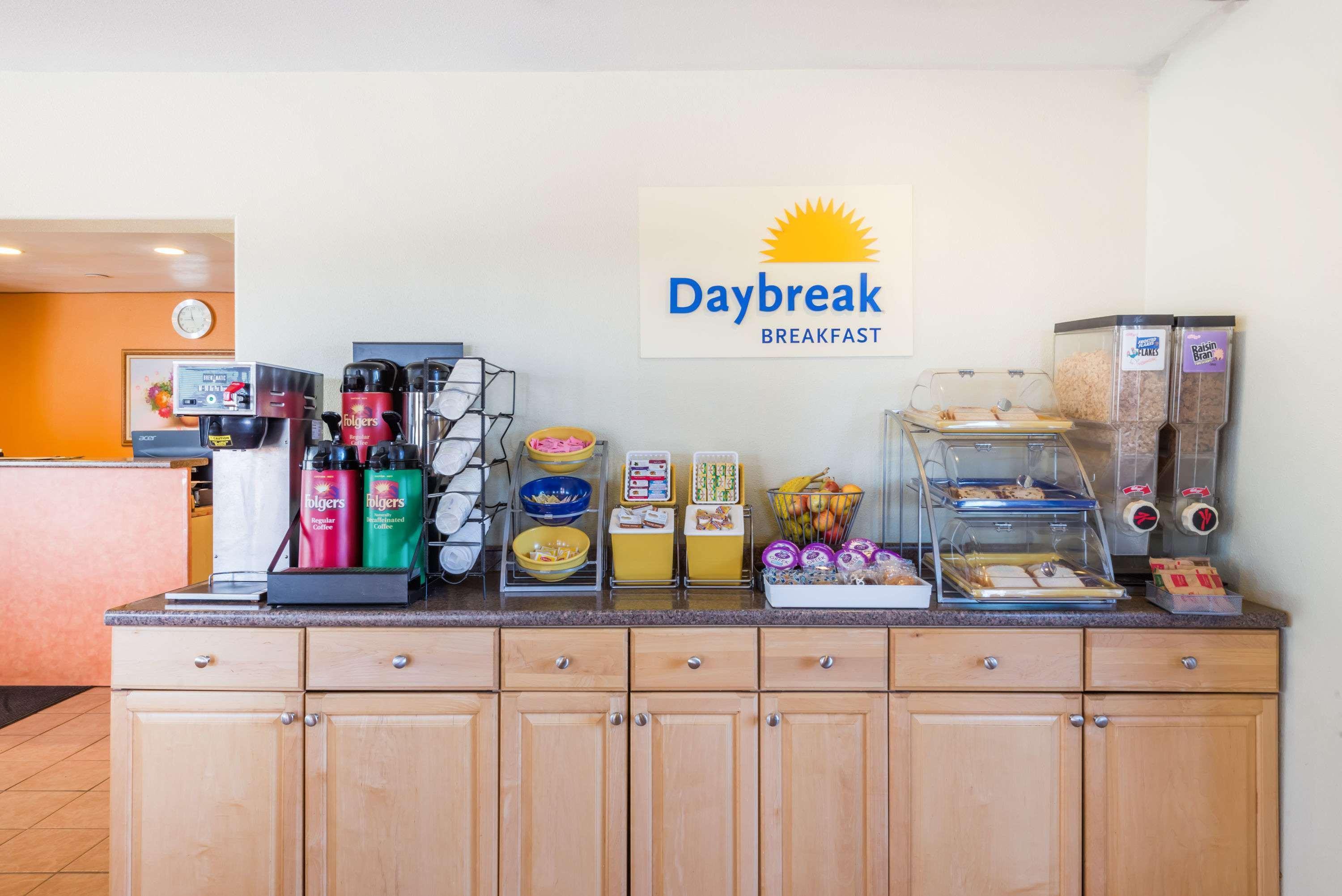 Days Inn By Wyndham Socorro Εξωτερικό φωτογραφία