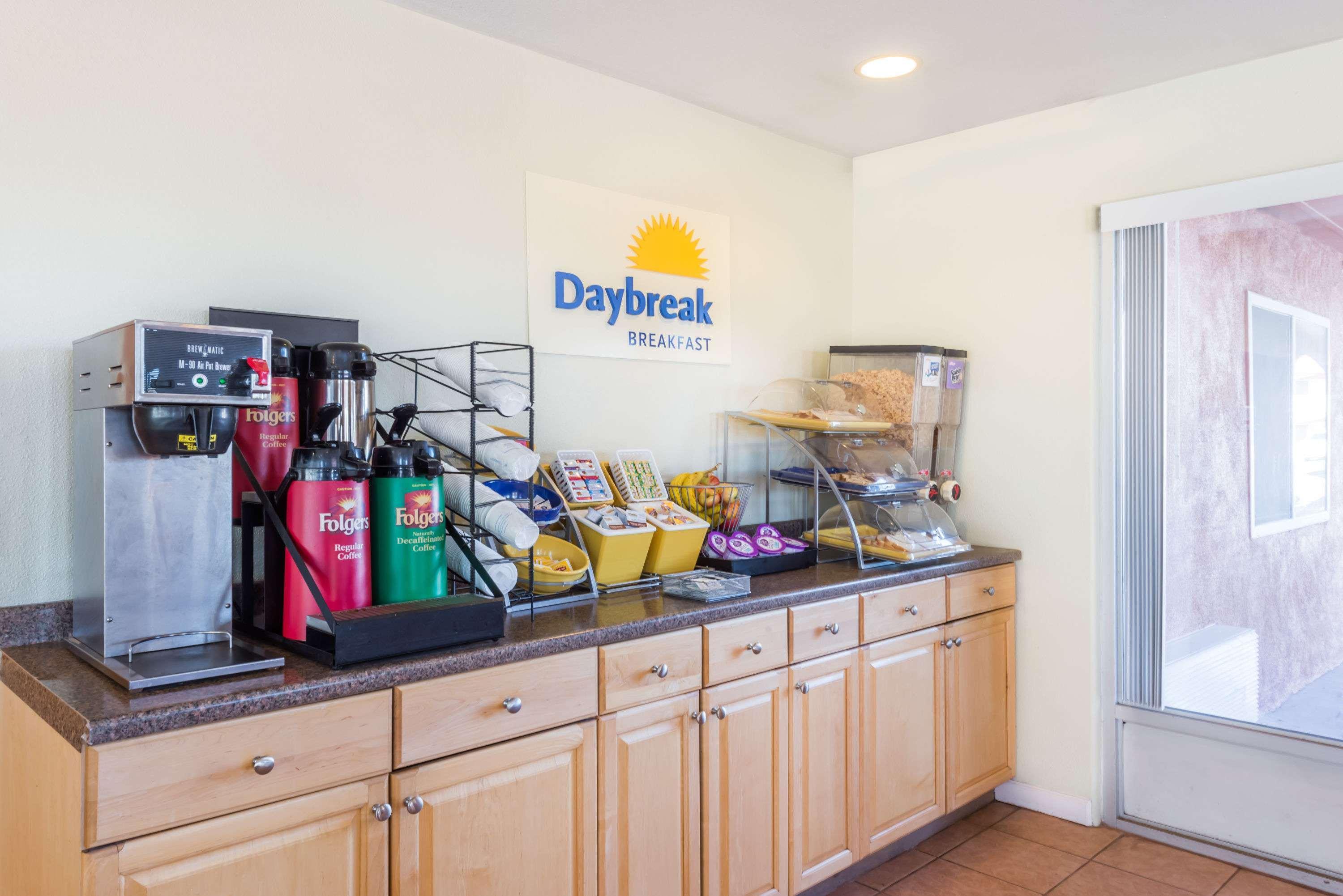 Days Inn By Wyndham Socorro Εξωτερικό φωτογραφία