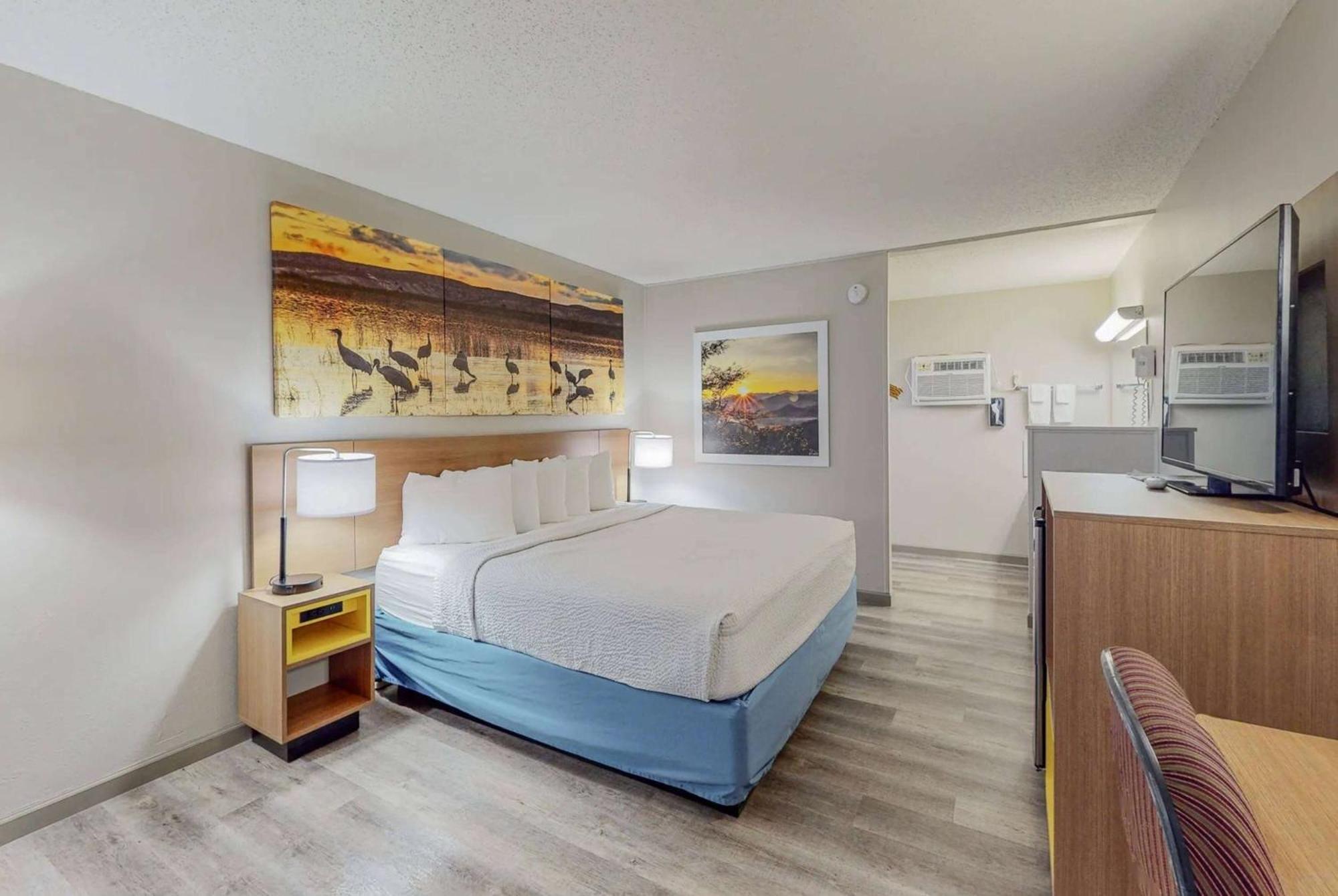 Days Inn By Wyndham Socorro Εξωτερικό φωτογραφία